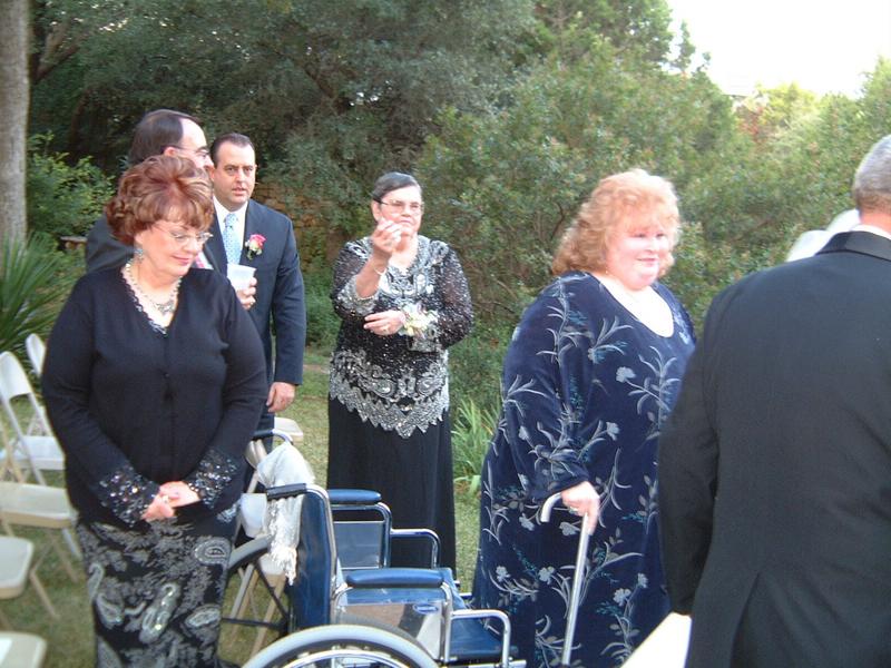 2003/10(Oct)/03(Urbik-Wedding)/800x600_2003-10-05 18-05-42.JPG
